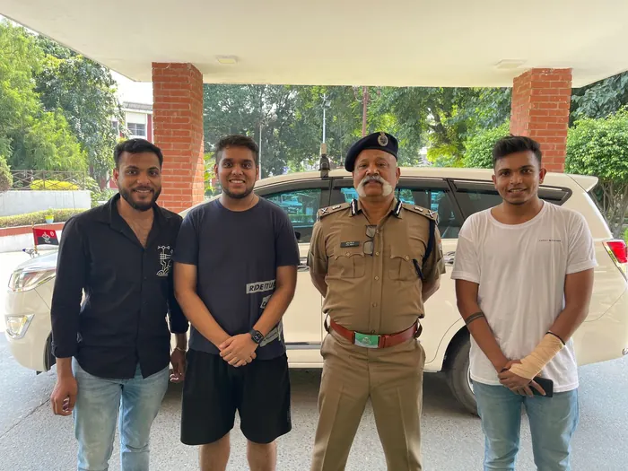 IIT Roorkee ఇంక్యుబేషన్ సమయంలో టీమ్